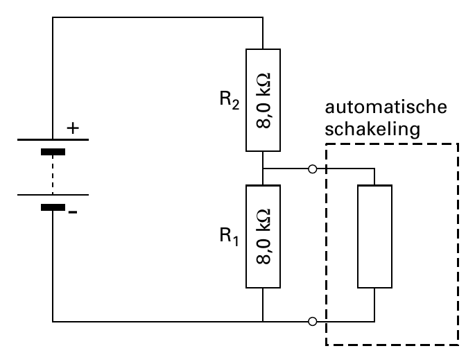 R 2 R 1 + - Ωk 0,8 Ωk 0,8 automatische schakeling